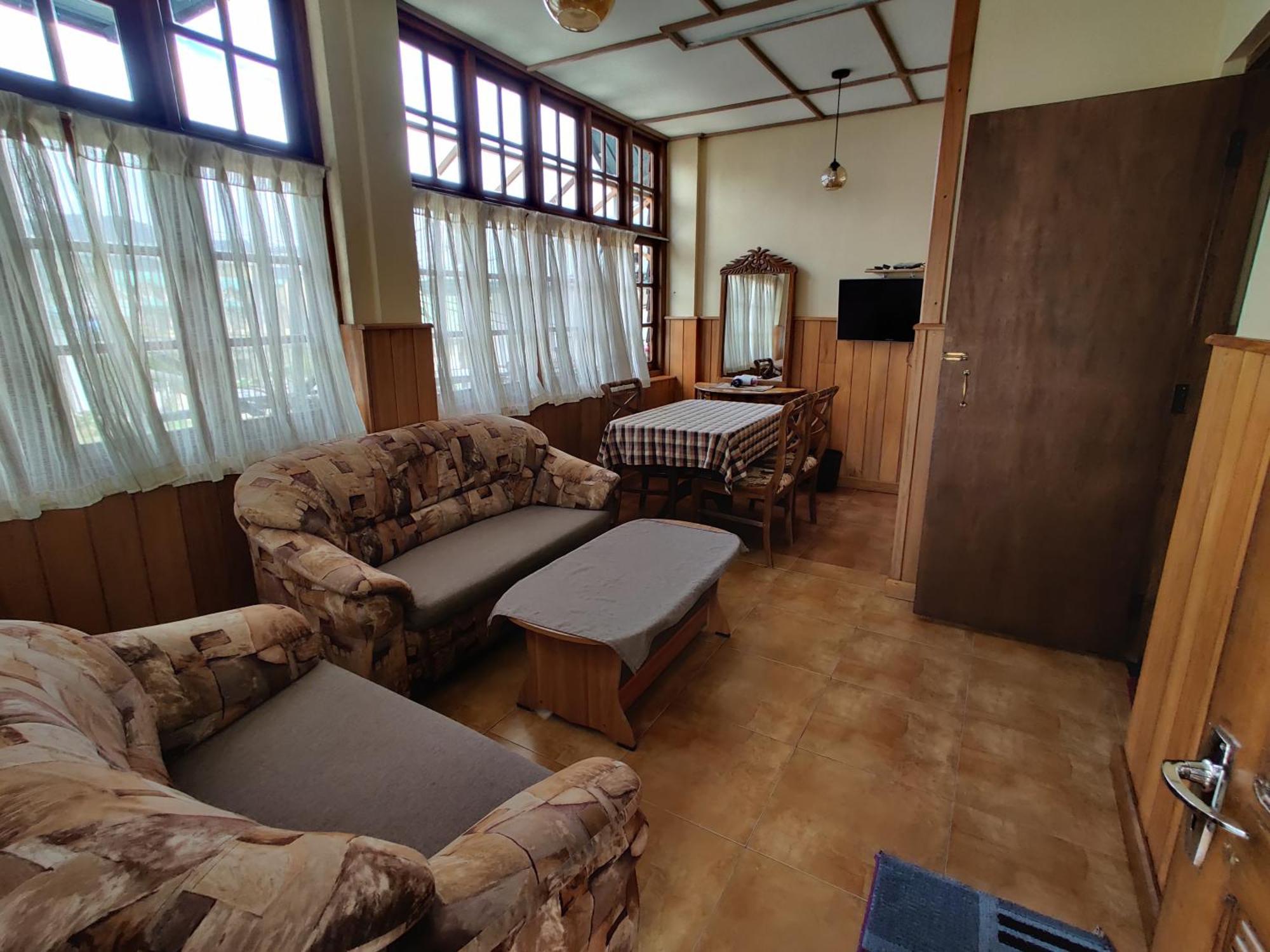 Carnation Rest Hotel Nuwara Eliya Exterior foto